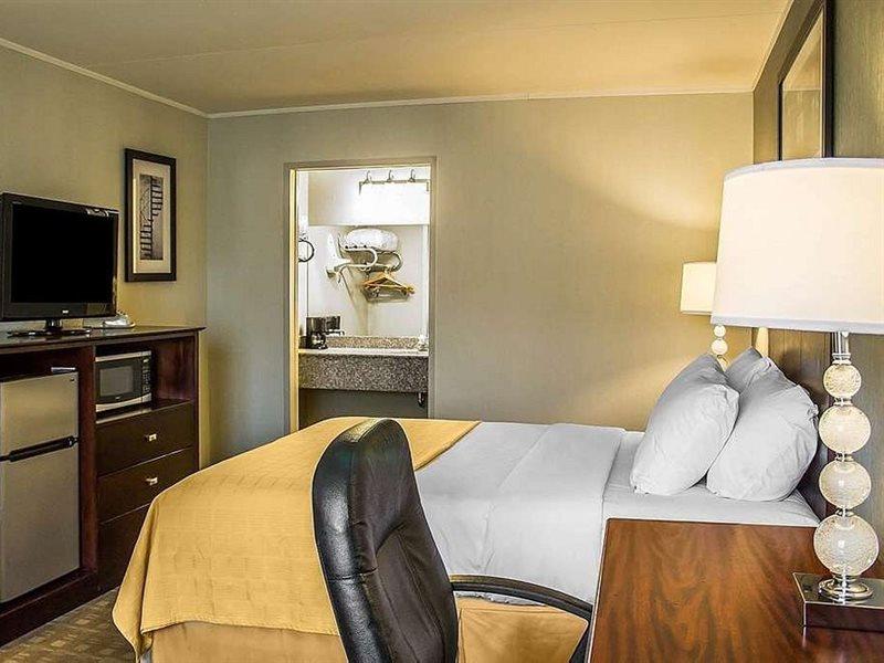 Quality Inn Кембридж Экстерьер фото