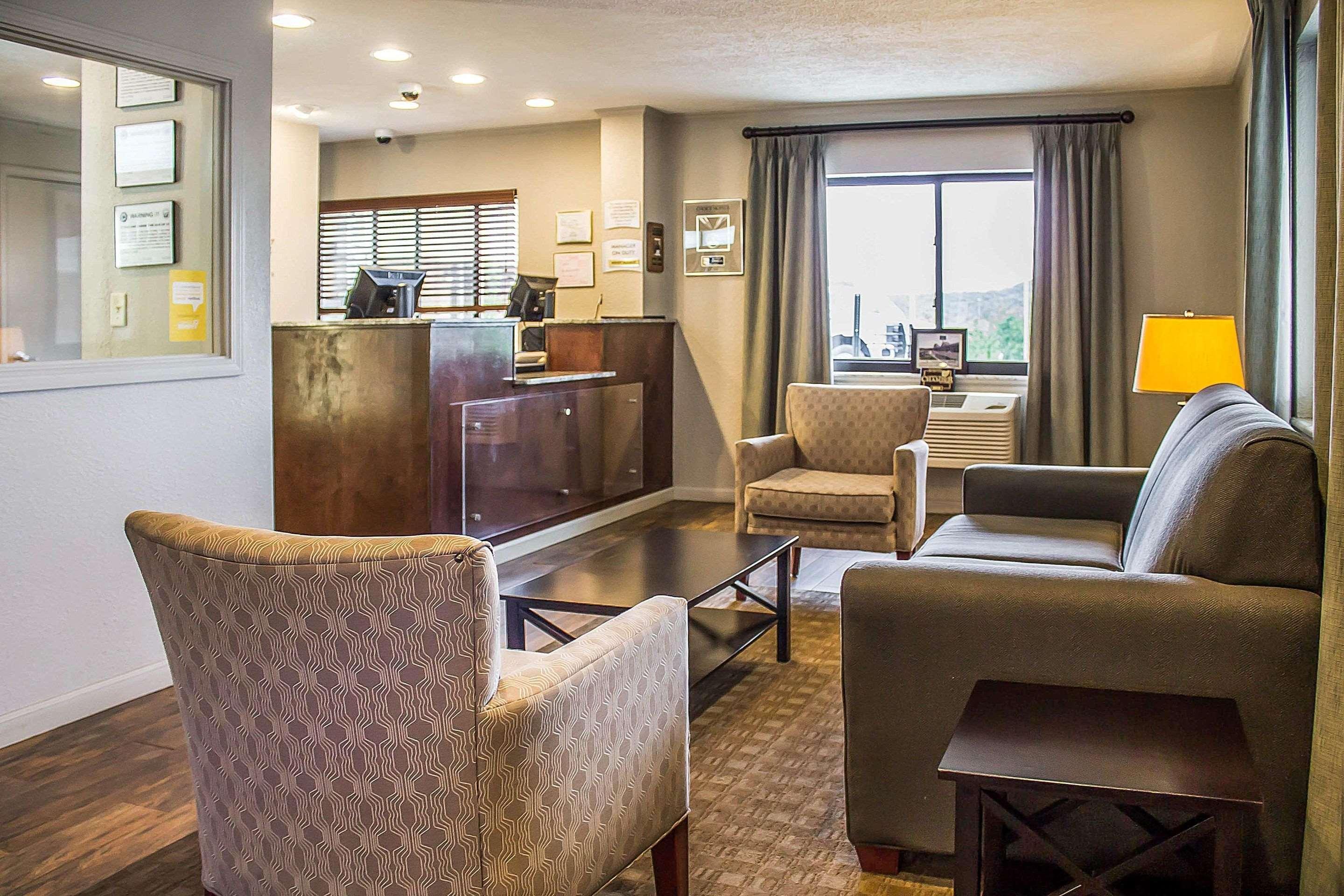Quality Inn Кембридж Экстерьер фото