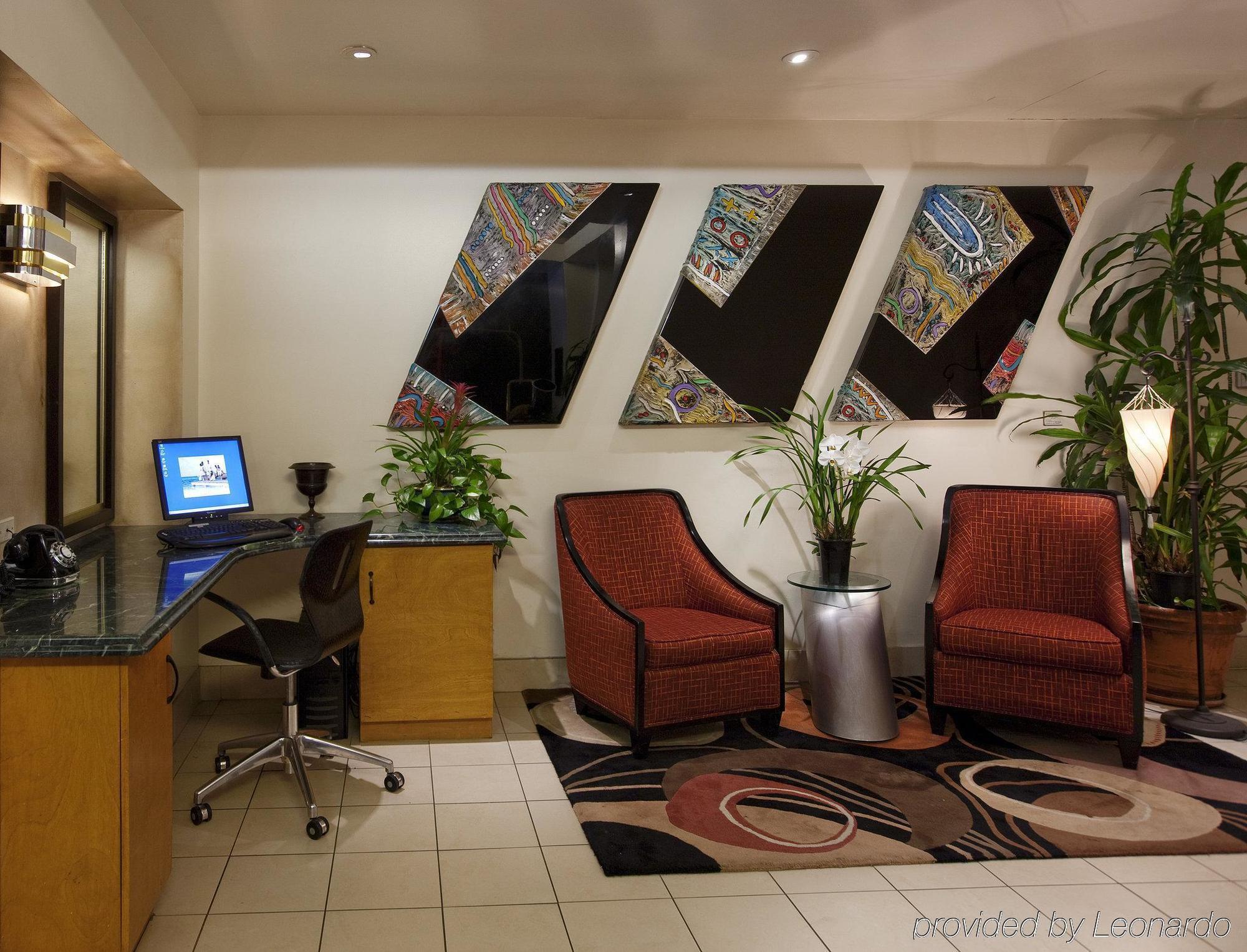 Quality Inn Кембридж Интерьер фото
