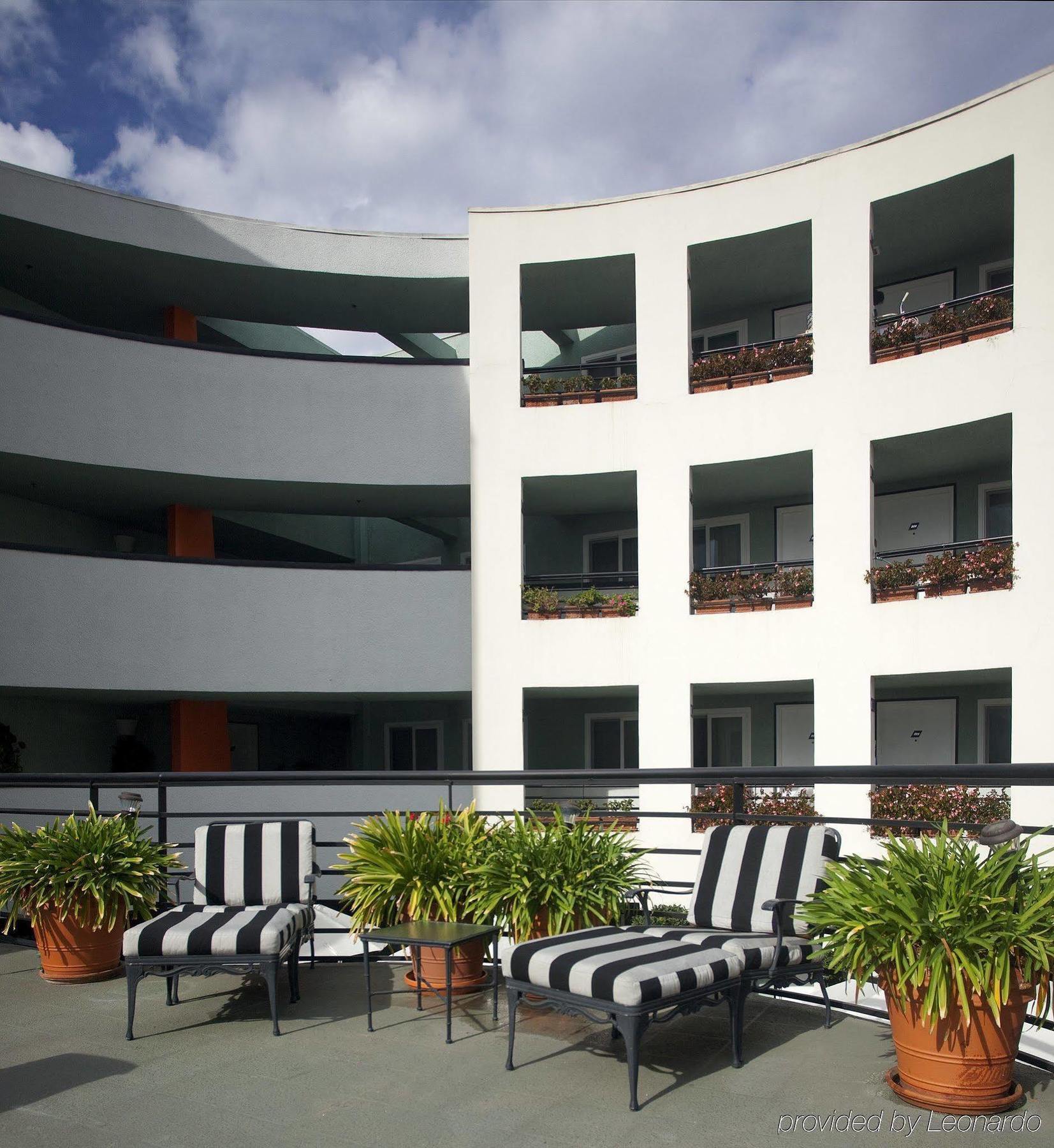 Quality Inn Кембридж Экстерьер фото
